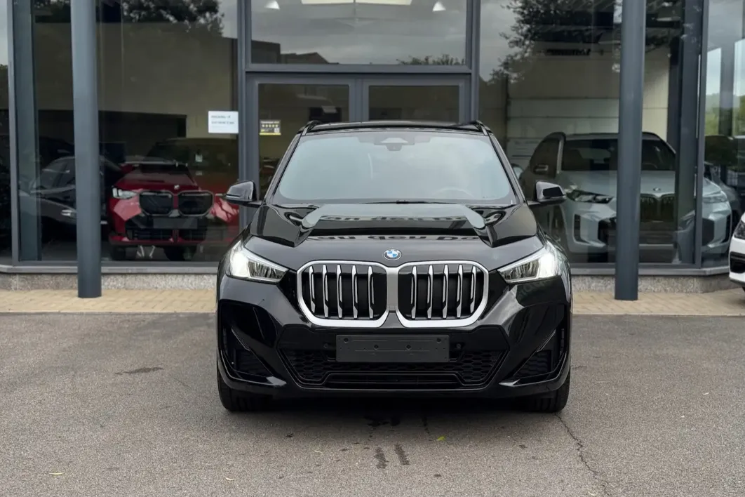 بي أم دبليو X1 2025